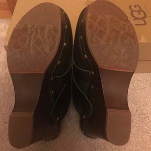 New UGG Natalee wedge Clogs size 7